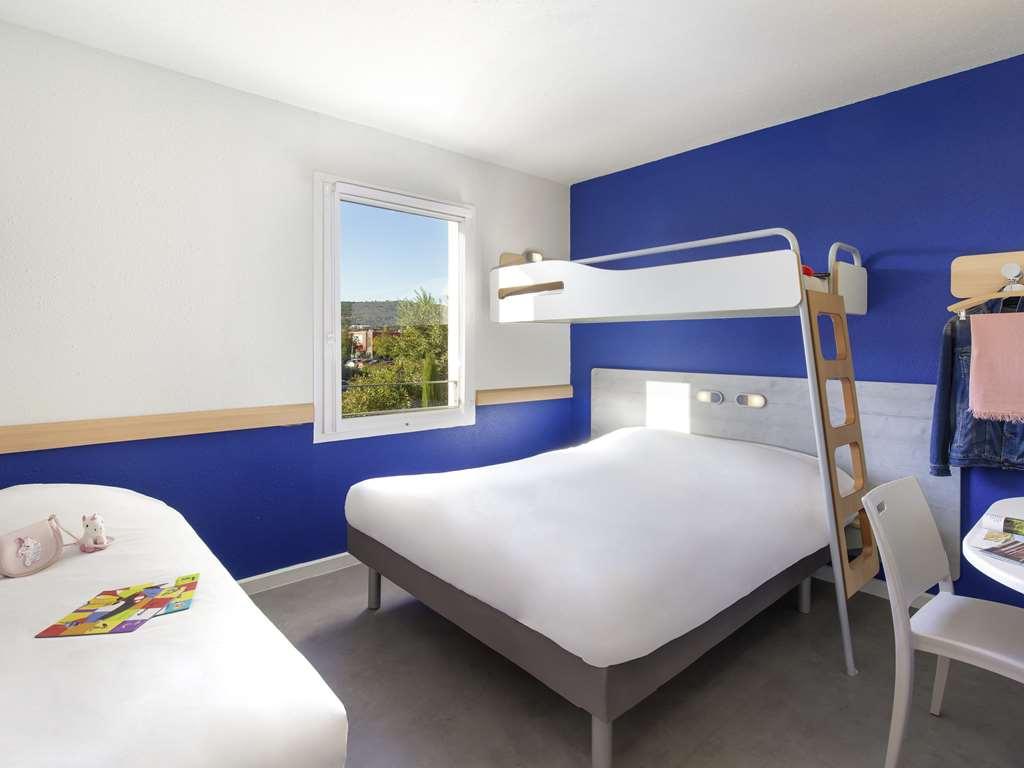Ibis Budget Saint-Maximin Quarto foto