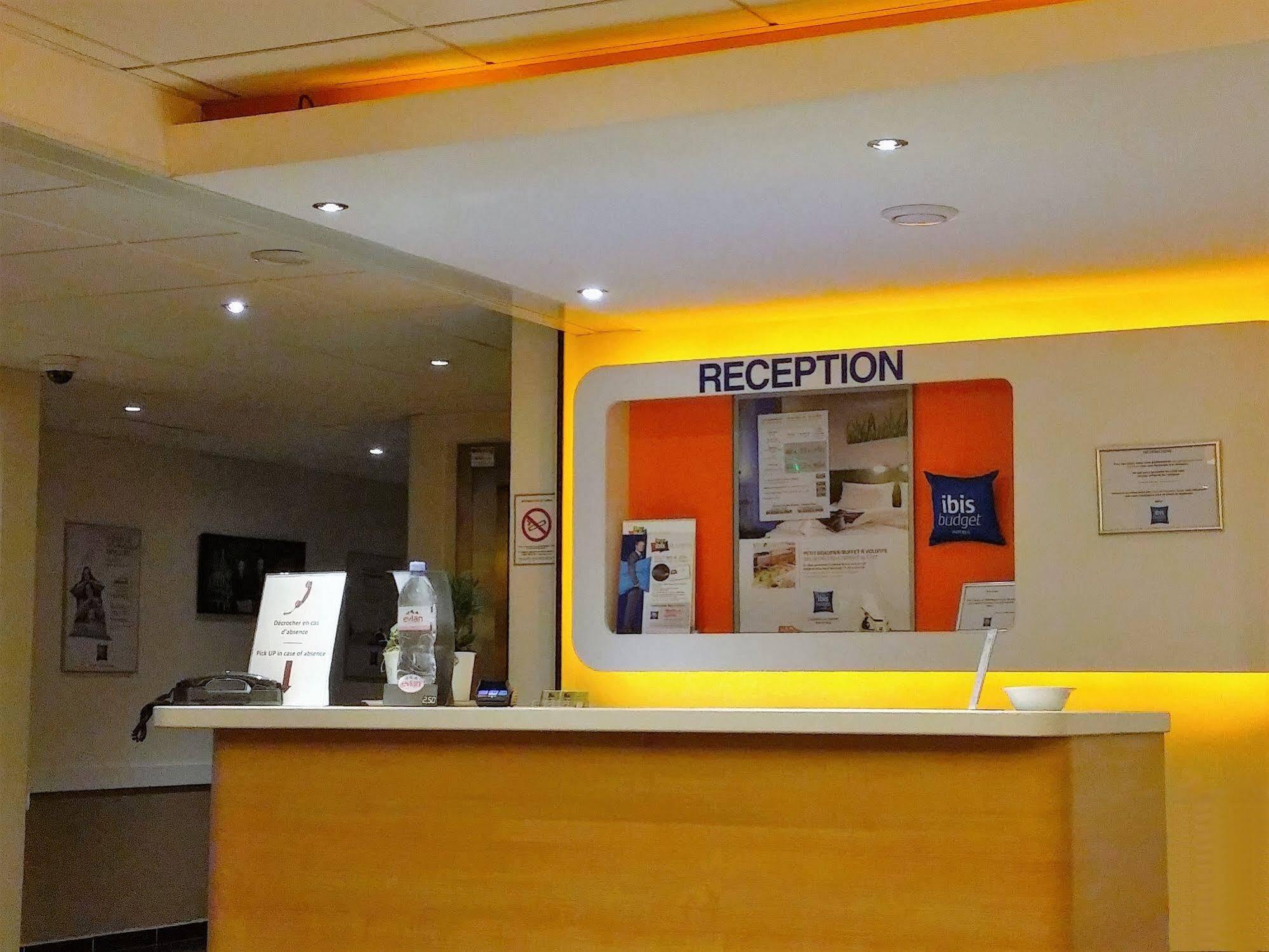 Ibis Budget Saint-Maximin Exterior foto